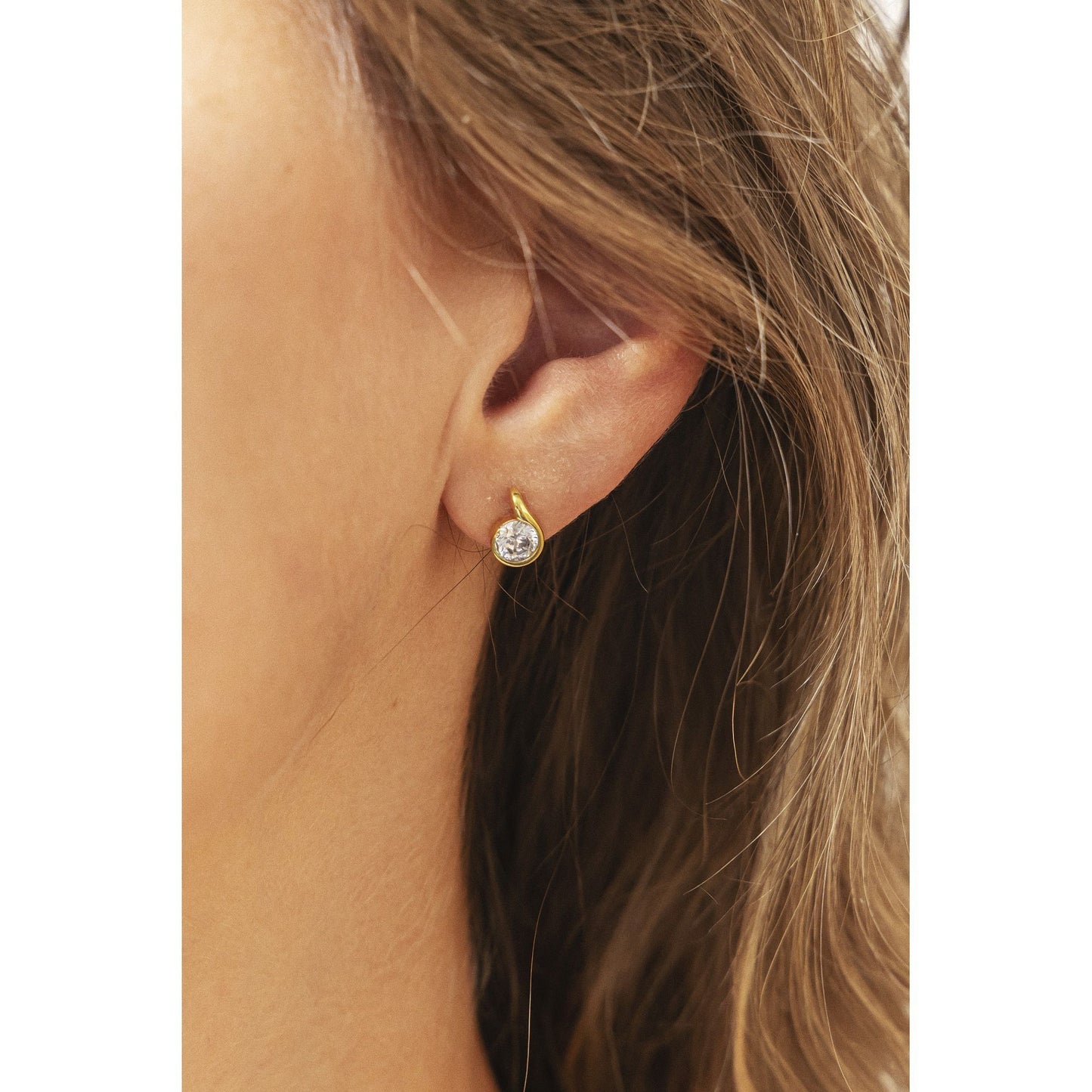 Ohrring 375/- Gold 0,9cm Zirkonia