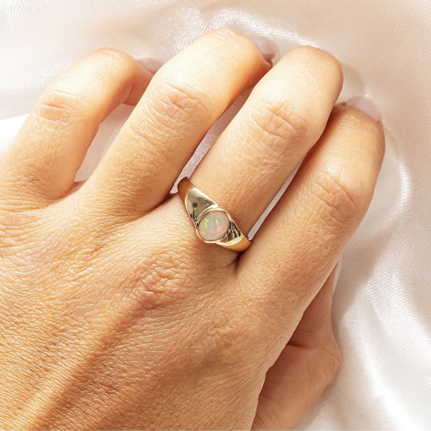 Ring 585/- Gold Opal