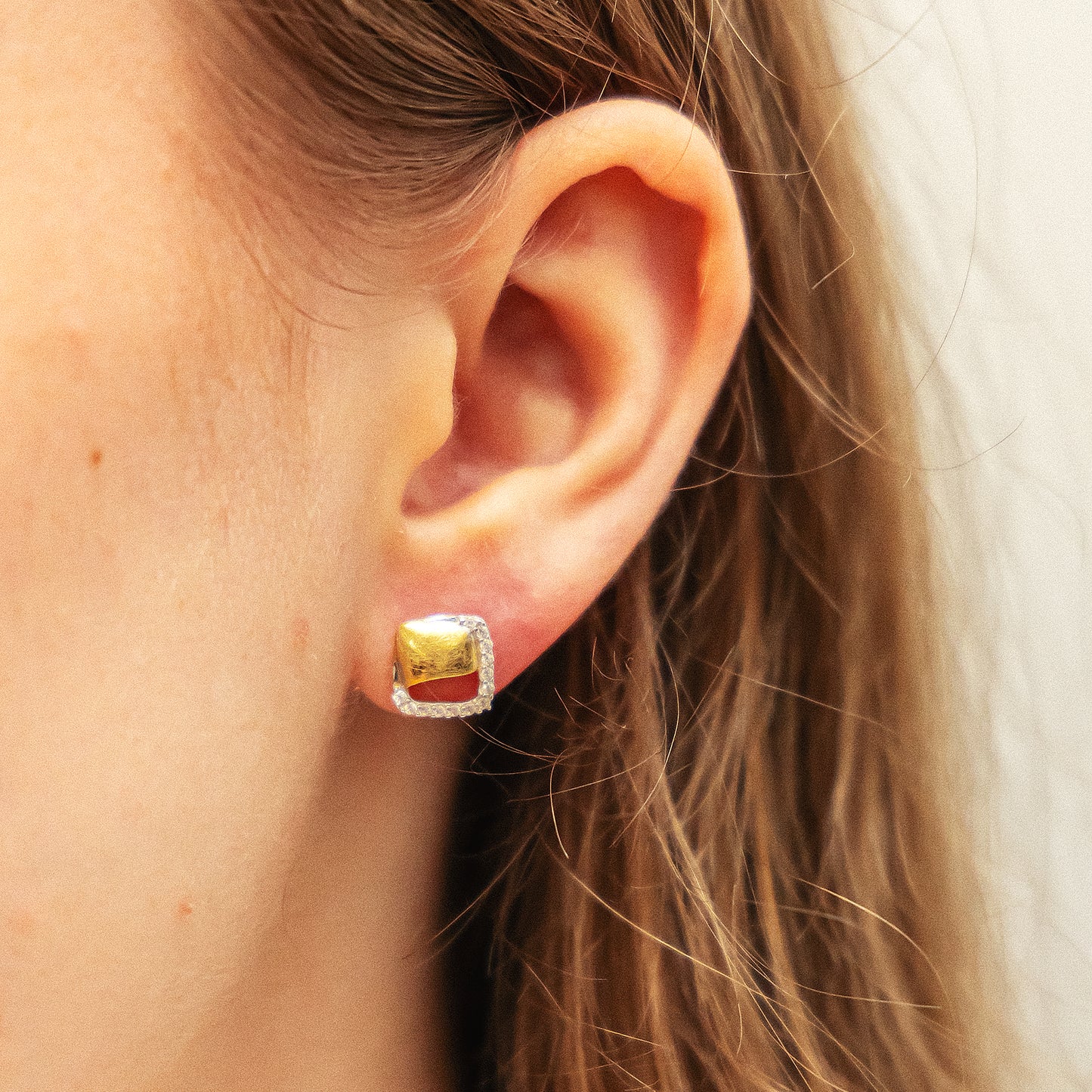 Ohrstecker 585/- Gold rhodiniert (teil) 1,0cm Zirkonia