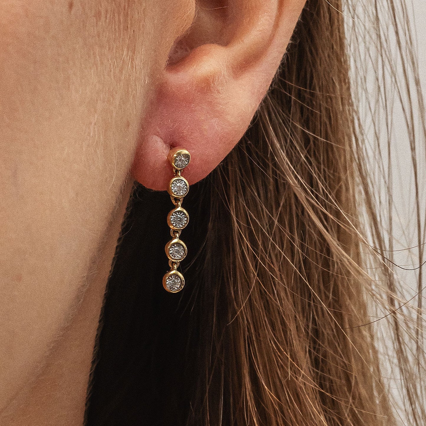 Ohrringe 585/- Gold rhodiniert (teil) 2,0cm Brillant 0,05ct