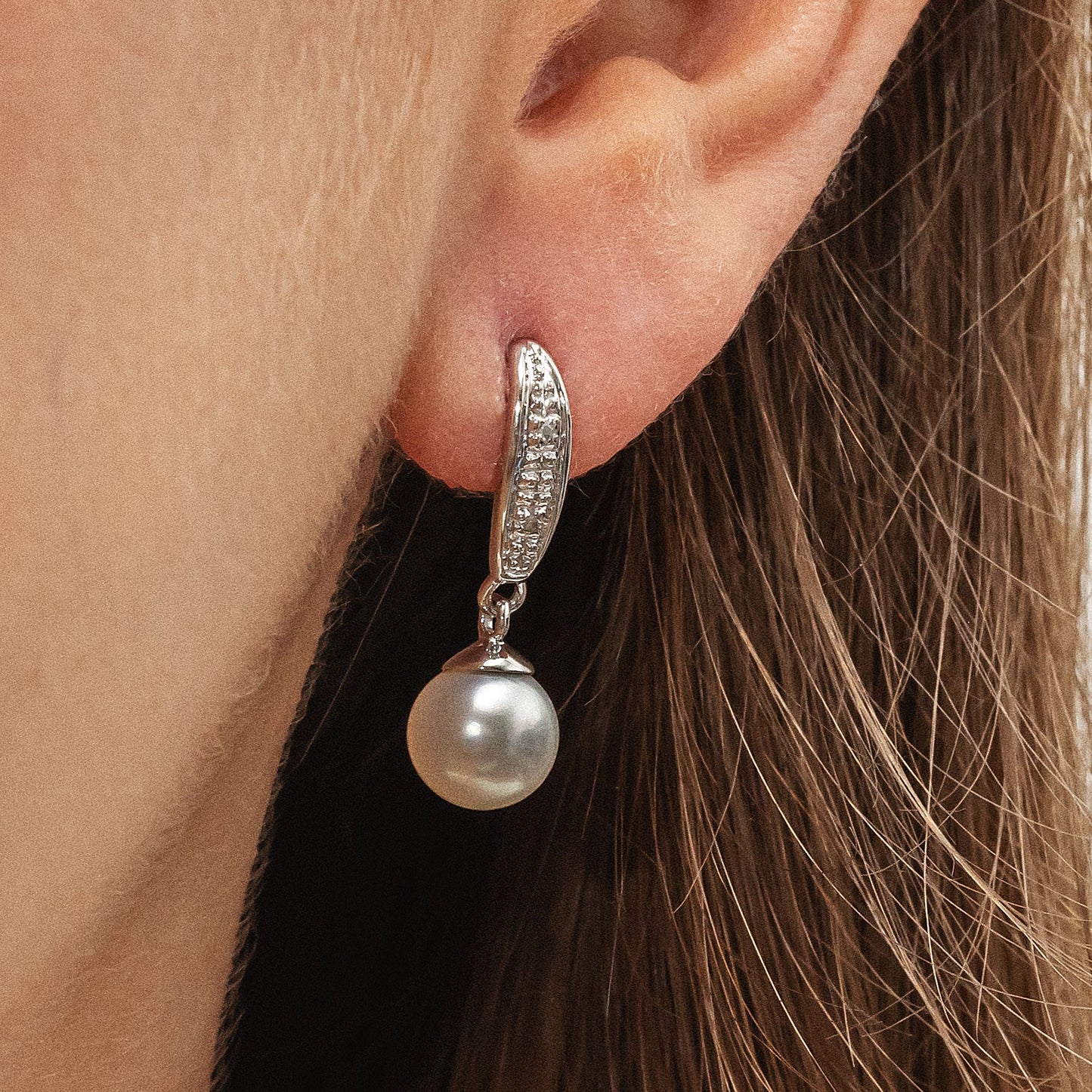 Ohrringe 333/- Gold rhodiniert 2,2cm Diamant 0,01ct.