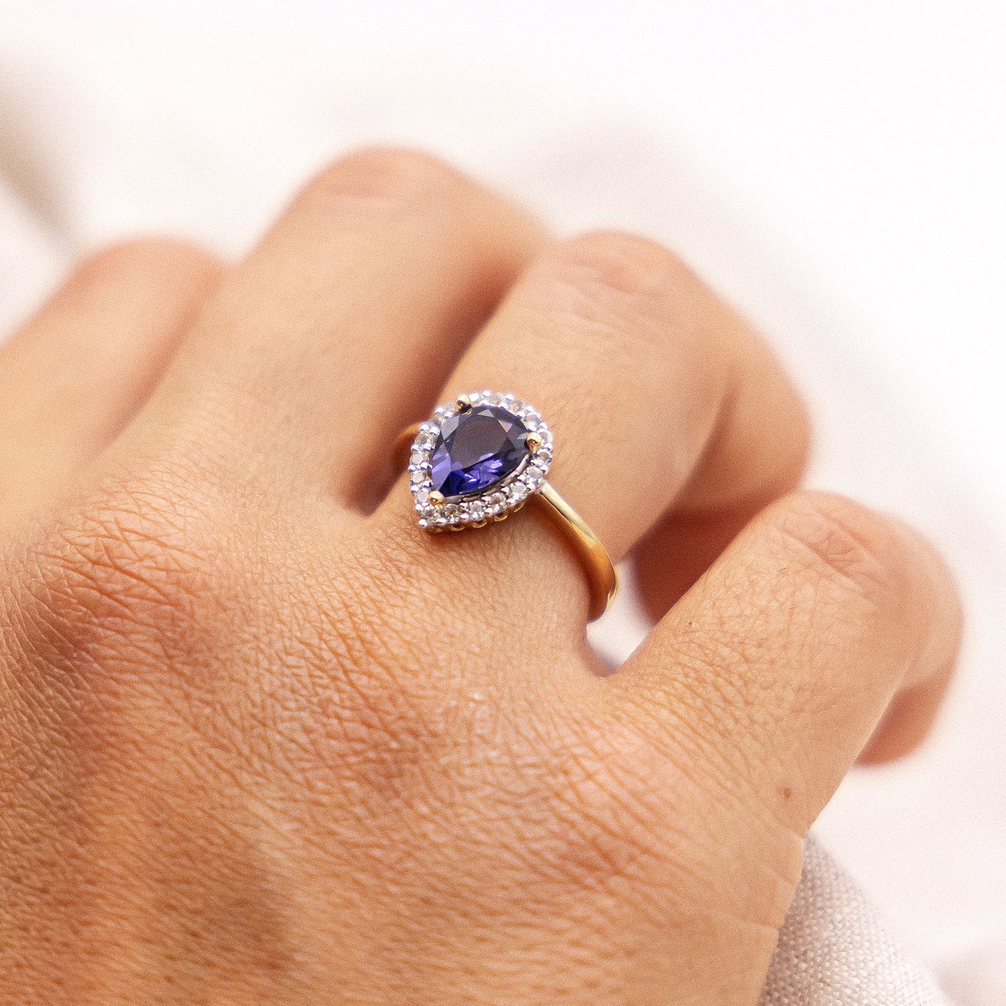 Ring 585/- Gold rhodiniert (teil) Iolith 1,27ct.