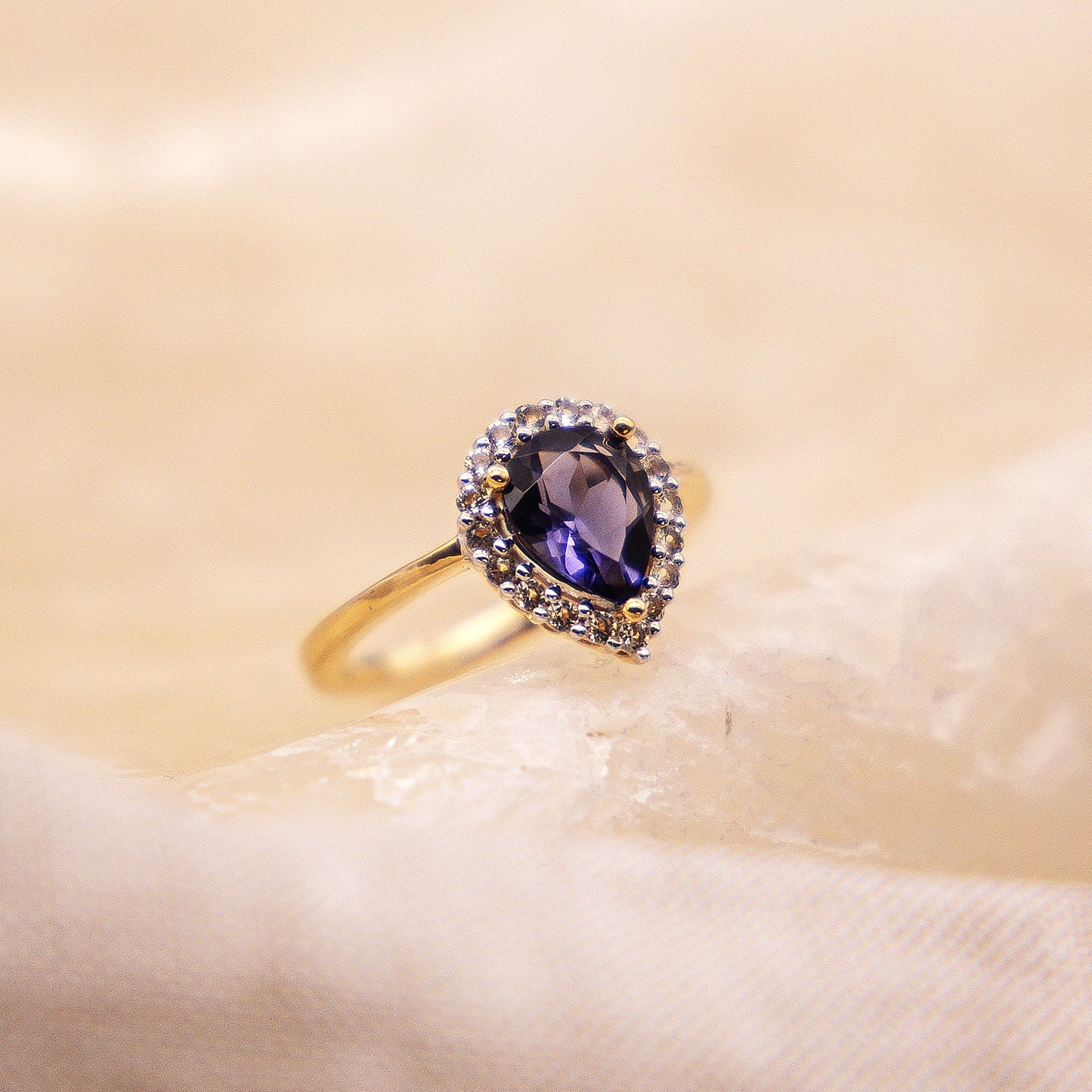 Ring 585/- Gold rhodiniert (teil) Iolith 1,27ct.