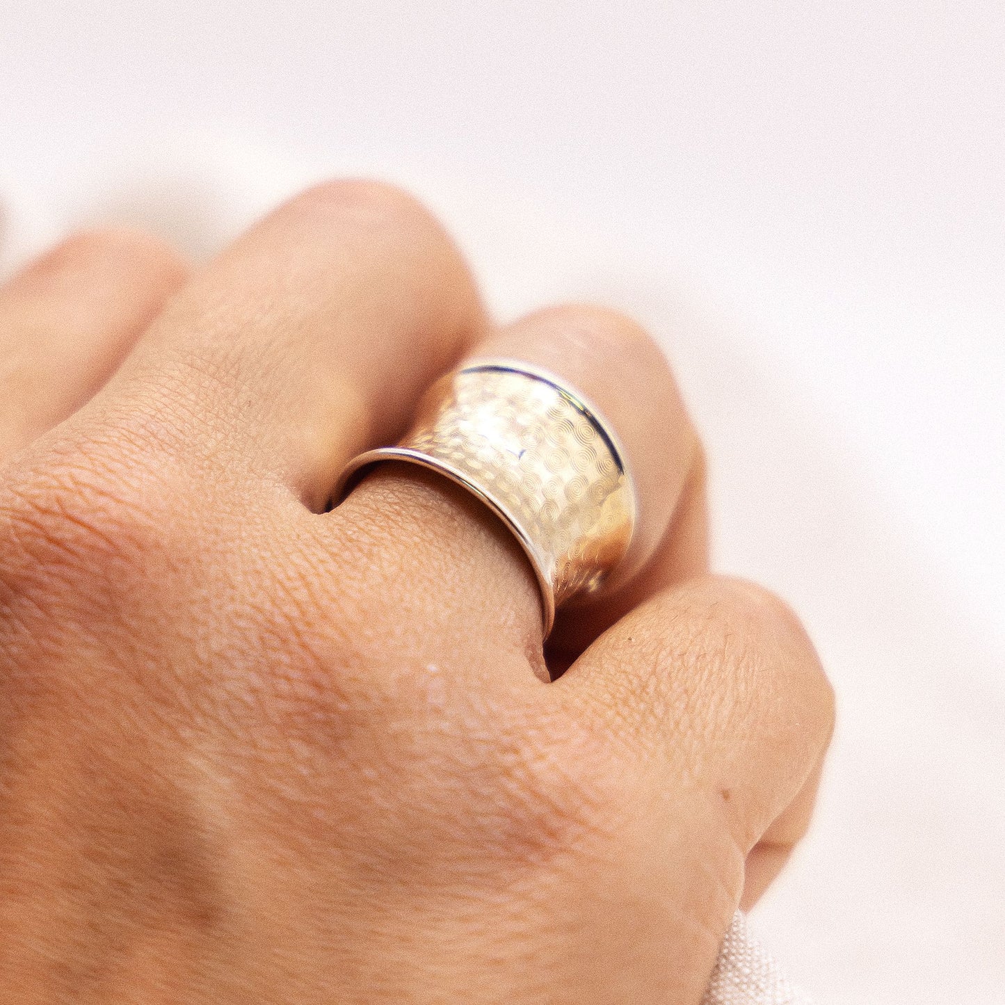 Ring 333/- Gold rhodiniert (teil) ohne