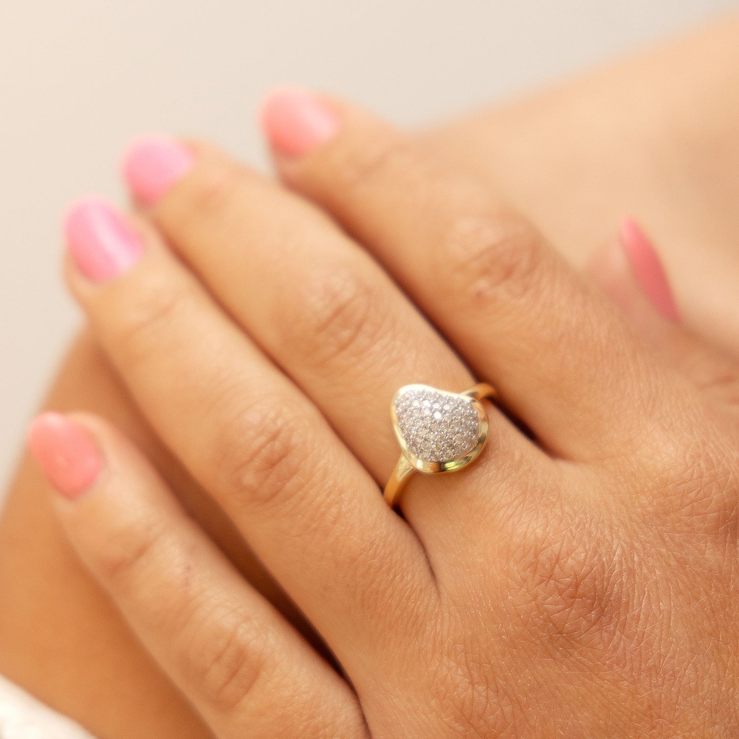 Ring 333/- Gold rhodiniert (teil) Zirkonia